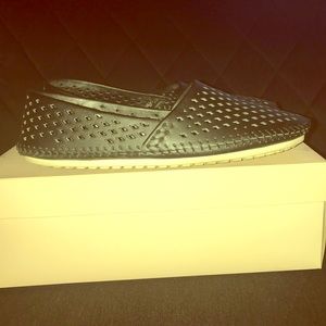 BCBG laser cut leather flats